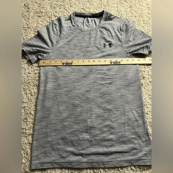 Under Armour Size Small Men's Grey Fitted Short Sleeve Tee - Picture 3 of 6